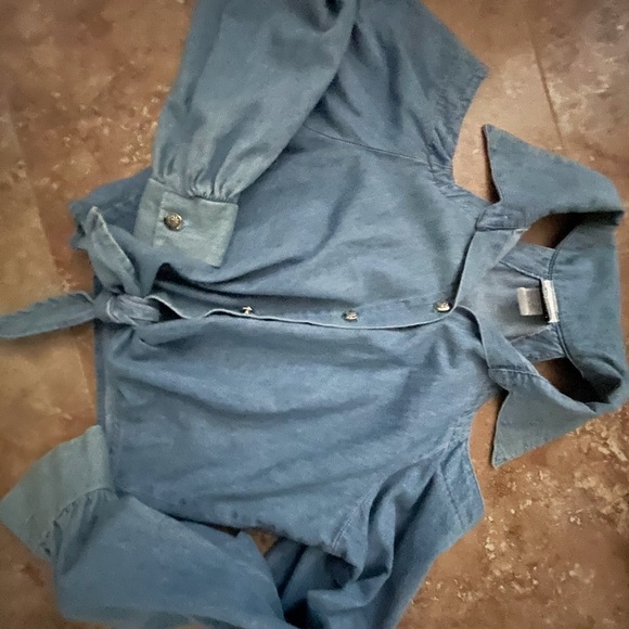 Vintage Denim no shoulder, Button sleeves, tie waist TOP - Picture 10 of 10